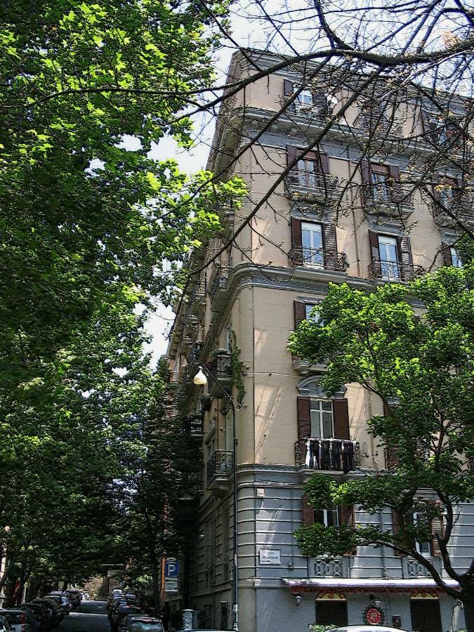 Casa Di Carlo Al Vomero Наполи Екстериор снимка